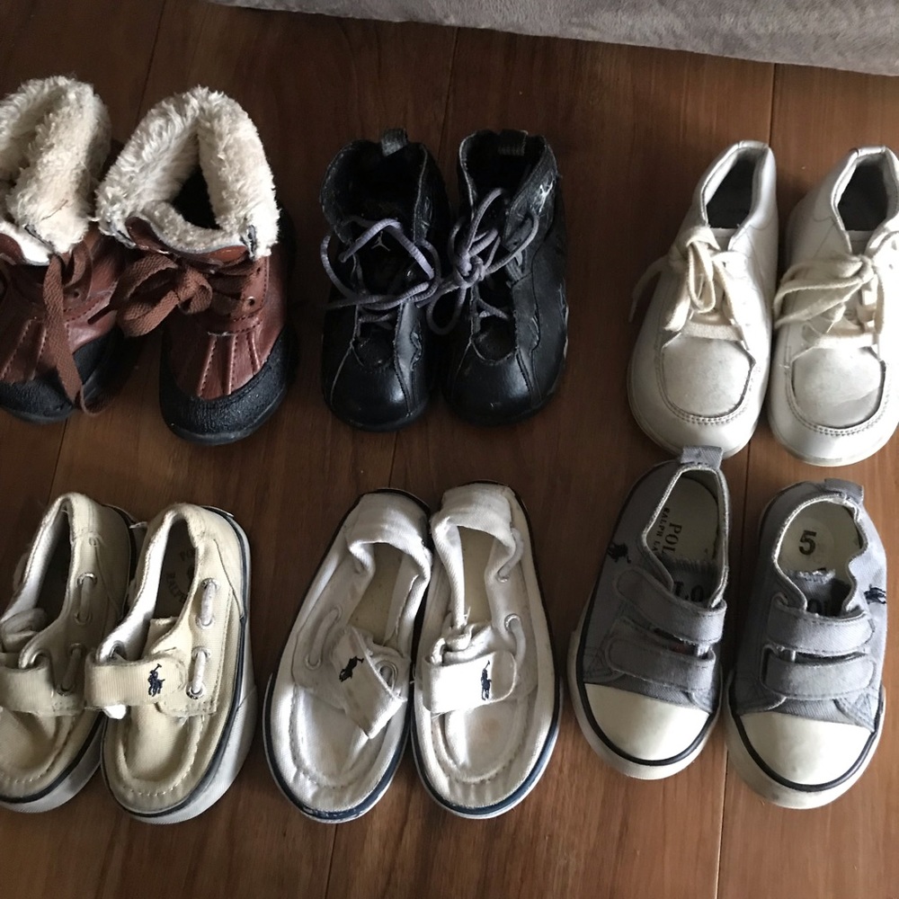 Kids shoes size 5c
